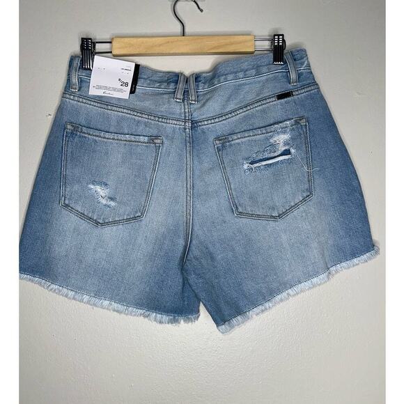 Kancan High Rise Button Fly Light Wash Jean Shorts NWT Size 28 Blue - Picture 4 of 7